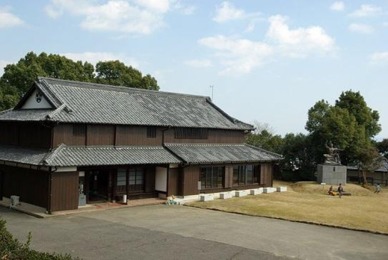 西望公園・西望記念館